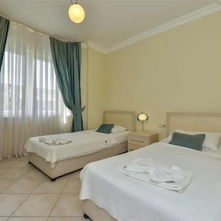 Sunset Club Lebrentals Apartman *