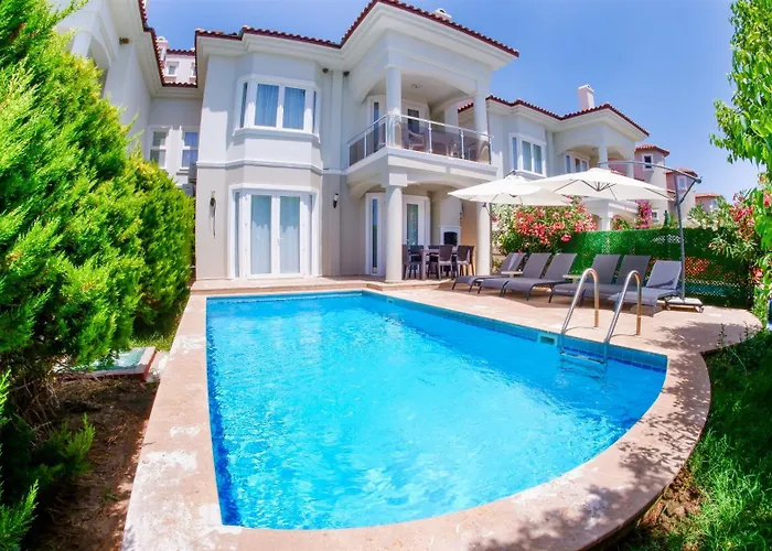 Lägenhet Sunset Club Lebrentals