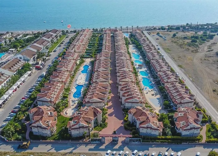 Sunset Club Lebrentals *