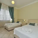 Sunset Club Lebrentals Apartament *