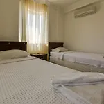Sunset Club Lebrentals Apartament *